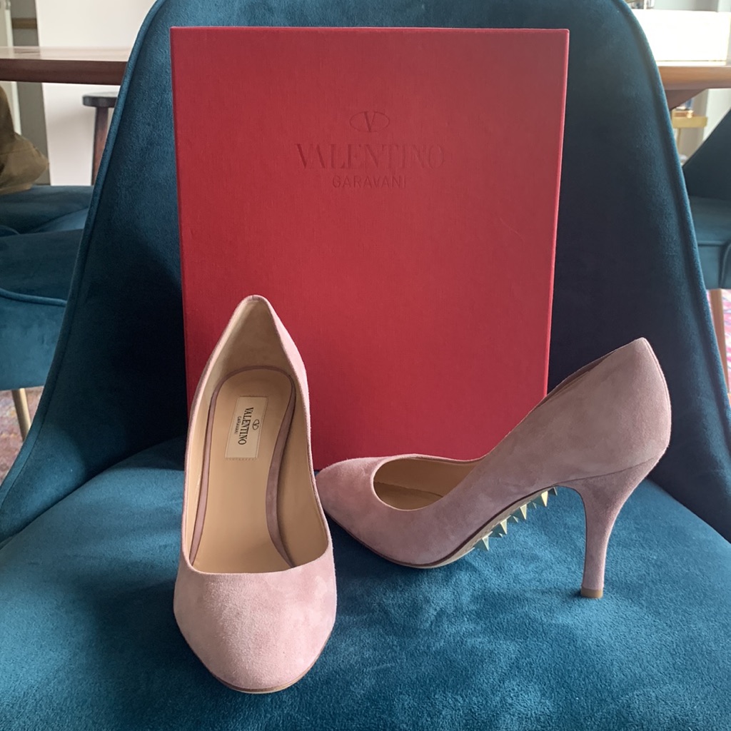 Valentino Garavani Blush Suede Pumps With Studs On Sole